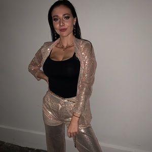 SEQUINED PARTY SUIT SET.